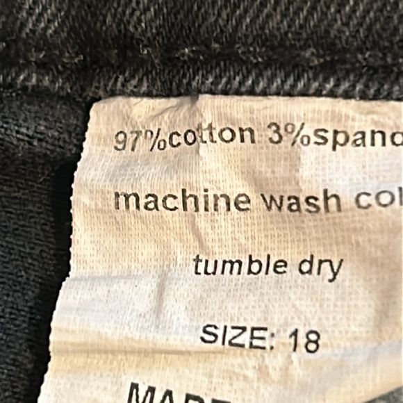 Jade Mackenzie ladies black color skirt 36 waist 26 long - Picture 3 of 4